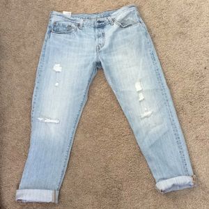 Levi boyfriend blue jeans